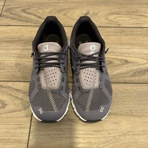 Cloud 5 running shoes